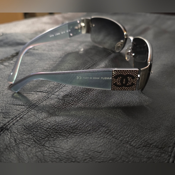 Rare*** Chanel womens iridescent frames 4117-B vintage NWOT crystal CC - Picture 1 of 17